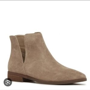 Steve Madden Taupe Ankle Booties